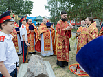 Епископ Дионисий возглавил Божественную литургию на территории Верхнемамонского казачьего кадетского корпуса с. Гороховка и совершил закладку камня в основание храма