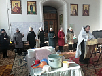 Священник совершил чин Великого освящения воды в храмах сел Верхний Мамон и Осетровка