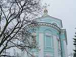 Глава Воронежской митрополии поздравил настоятельницу и сестер Алексиево-Акатовой обители со знаменательными датами - 400-летием основания обители и 30-летием возобновления монашеской жизни