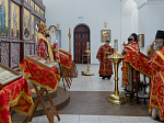 В день Радоницы Преосвященнейший епископ Дионисий совершил Литургию в Воскресенском соборе Белогорского епархиального мужского монастыря