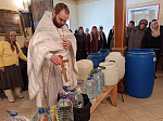 Праздничные богослужения и чин Великого освящения воды на источниках в Верхнемамонском районе