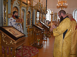 В день памяти великомученика Пантелеимона в Казанском храме поселка Каменка совершено праздничное богослужение
