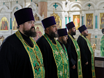 Глава Россошанской епархии возглавил служение молебна святым Петру и Февронии Муромским в Свято-Ильинском кафедральном соборе г. Россошь