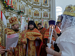 Епископ Россошанский и Острогожский Дионисий совершил венчальную Литургию в храме святителя Митрофана, первого епископа Воронежского, села Верхний Мамон
