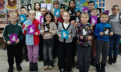 В Воскресной школе Петропавловского храма проведен мастер-класс по изготовлению рождественской открытки