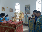В праздник Похвалы Богородицы Архипастырь совершил Божественную литургию в Воскресенском соборе Белогорского мужского монастыря