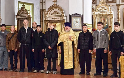 В селе Репьевка прошли торжественные мероприятия, посвященные Дню призывника