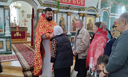 В Казанском храме города Павловска состоялась праздничная Божественная литургия