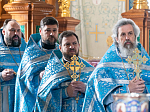 Митрополит Воронежский и Лискинский Сергий возглавил богослужение в день престольного праздника кафедрального собора Воронежской епархии