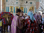 В праздник Воздвижения Креста Господня Правящий Архиерей совершил Литургию в Свято-Ильинском кафедральном соборе города Россоши