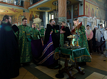 В канун праздника Входа Господня в Иерусалим Архипастырь совершил всенощное бдение в Свято-Ильинском кафедральном соборе города Россоши
