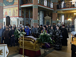 В Великую Субботу Правящий Архиерей совершил Литургию в Свято-Ильинском кафедральном соборе города Россоши