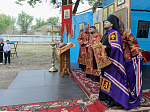 Епископ Дионисий возглавил Божественную литургию на территории Верхнемамонского казачьего кадетского корпуса с. Гороховка и совершил закладку камня в основание храма