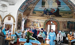 В Острогожске помолились о воинах, находящихся на поле брани