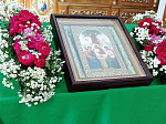 В храмах Павловского благочиния совершались праздничные богослужения в день Святой Троицы.
