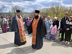 В поселке Каменка состоялась панихида по погибшим воинам в парке Победы 