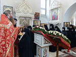Преосвященнейший епископ Дионисий совершил Божественную литургию в Костомаровском монастыре
