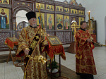В Неделю 6-ю по Пасхе, о слепом, епископ Дионисий совершил Божественную литургию в Воскресенском соборе Белогорского мужского монастыря