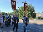 В Русской Журавке прошли крестным ходом и помолились на месте разрушенного храма в честь иконы Божией Матери «Неопалимая Купина»