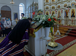 Епископ Россошанский и Острогожский Дионисий совершил венчальную Литургию в храме святителя Митрофана, первого епископа Воронежского, села Верхний Мамон