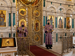 Преосвященнейший епископ Дионисий совершил Божественную литургию в Ильинском кафедральном соборе г. Россошь