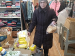Гуманитарный центр благочиния передал нуждающимся продуктовые наборы из пожертованний на Вселенскую родительскую субботу