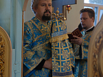 Епископ Дионисий совершил Божественную литургию в Свято-Введенском храме поселка городского типа Ольховатка