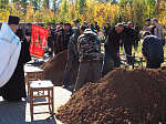 Участие благочинного в церемонии перезахоронения советских солдат, погибших при освобождении богучарской земли 1942 году