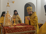 Архипастырь совершил воскресное богослужение в Воскресенском соборном храме Белогорского мужского монастыря