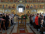 В среду четвертой седмицы Великого поста Преосвященнейший епископ Дионисий совершил Литургию Преждеосвященных Даров в храме Богоявления Господня села Сухой Донец