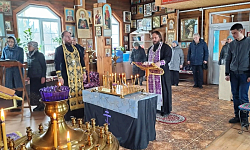 В Воробьевке соборно помолились о упокоении погибших участников специальной военной операции и мирных жителях