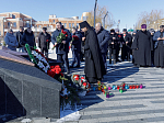 Архипастырь совершил заупокойное богослужение у мемориала военнослужащим, погибшим при исполнении воинского долга