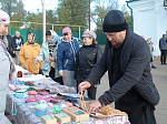 В г. Богучаре на территории храма св. мч. Иоанна Воина прошла Покровская ярмарка