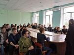 Священнослужитель провел миссионерскую встречу со студентами Россошанского техникума