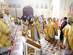 В день церковного новолетия Архипастыри совершили Божественную литургию в Петро-Павловском кафедральном соборе города Луганска