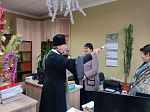 Священник поздравил сотрудников администрации Кантемировского муниципального района с праздником Крещения Господня