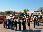 Благочинный принял участие в митинге, посвящённом трагедии в Керченском колледже