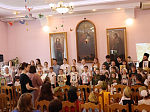 Воспитанники воскресной школы «Добро» Свято-Ильинского кафедрального собора города Россоши вместе отпраздновали День Победы