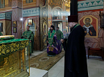 В канун праздника Входа Господня в Иерусалим Архипастырь совершил всенощное бдение в Свято-Ильинском кафедральном соборе города Россоши