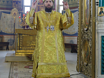 В Неделю о блудном сыне епископ Дионисий совершил Божественную литургию в Свято-Ильинском кафедральном соборе города Россошь