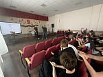 В МБОУ «Каменская СОШ № 2» прошла просветительская встреча на тему «Счастье и удовольствие: как химические вещества ломают психику и мозг»
