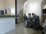 В среду четвертой седмицы Великого поста Преосвященнейший епископ Дионисий совершил Литургию Преждеосвященных Даров в храме Богоявления Господня села Сухой Донец