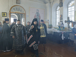 Епископ Дионисий совершил Литургию Преждеосвященных Даров в храме святителя Тихона, епископа Воронежского, Задонского чудотворца села Шубное Острогожского района