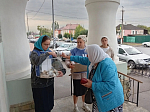 Доброта в каждом цветке: в храмах города Острогожска прошла благотворительная акция «Белый цветок»