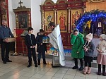 В Покровском храме села Шапошниковка поздравили детей с праздником Рождества Христова