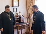 Сотрудники епархиального управления поздравили епископа Дионисия с днем тезоименитства
