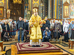 Торжественное соборное богослужение в праздник Собора Воронежских святых было совершено в Благовещенском кафедральном соборе города Воронежа