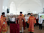 В храме Воскресения Христова духовно-просветительского центра при Калачеевской школе №6 города Калач совершена Божественная литургия
