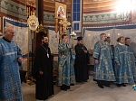 В канун праздника Введения во храм Пресвятой Богородицы епископ Дионисий совершил всенощное бдение в Ильинском кафедральном соборе г. Россоши