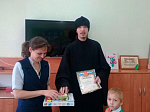 Диакон Дионисий Денисов  рассказал детям о празднике Покрова